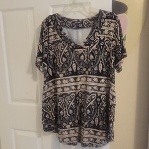 U.Vomade Sz1X blk creme vneck button design Print Short Sleeve Women's Top